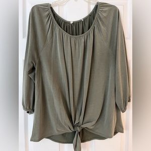 Muted Olive Green 3/4 Sleeve Blouse in Size Large